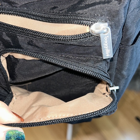 Baggallini black crossbody bag - Picture 2 of 10